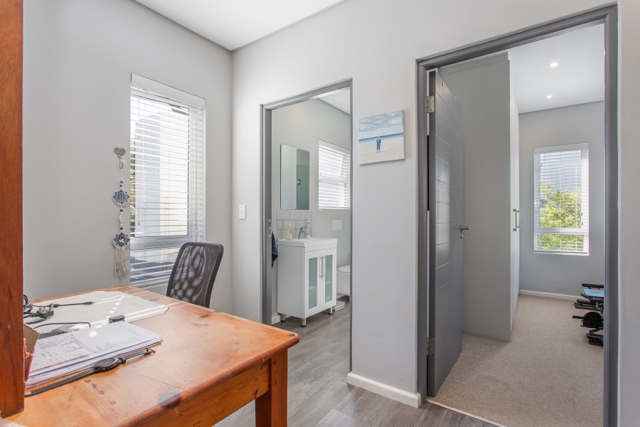 2 Bedroom Property for Sale in Wellington Central Western Cape